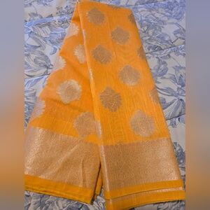 Beautiful New Tuscany Yellow Benarasi Chanderi Sari With Silver Zari Matching BP
